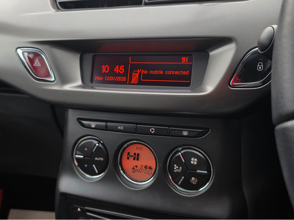 2015 Citroen C3 1.2 AUTO FULL MOON ROOF / LOW ROAD TAX / LOW MILEAGE €9,500