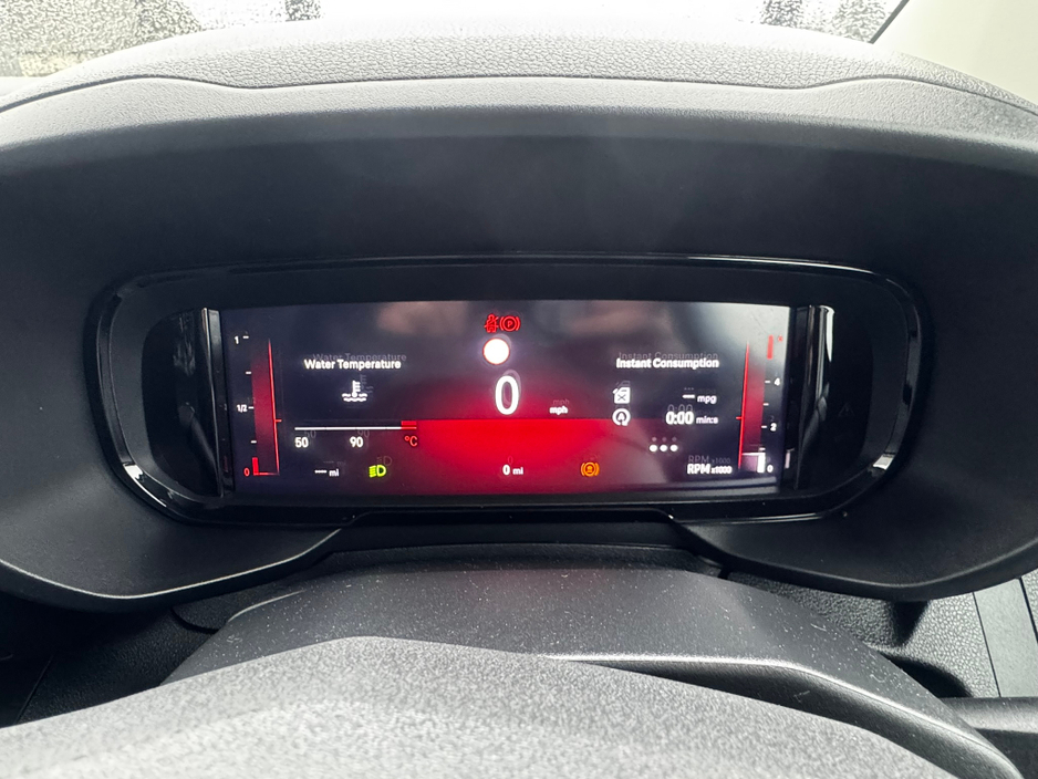 2025 Opel Combo - image 16