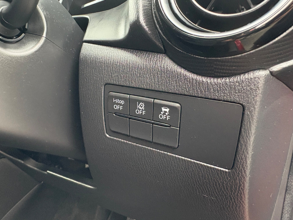 2017 Mazda Demio - image 12