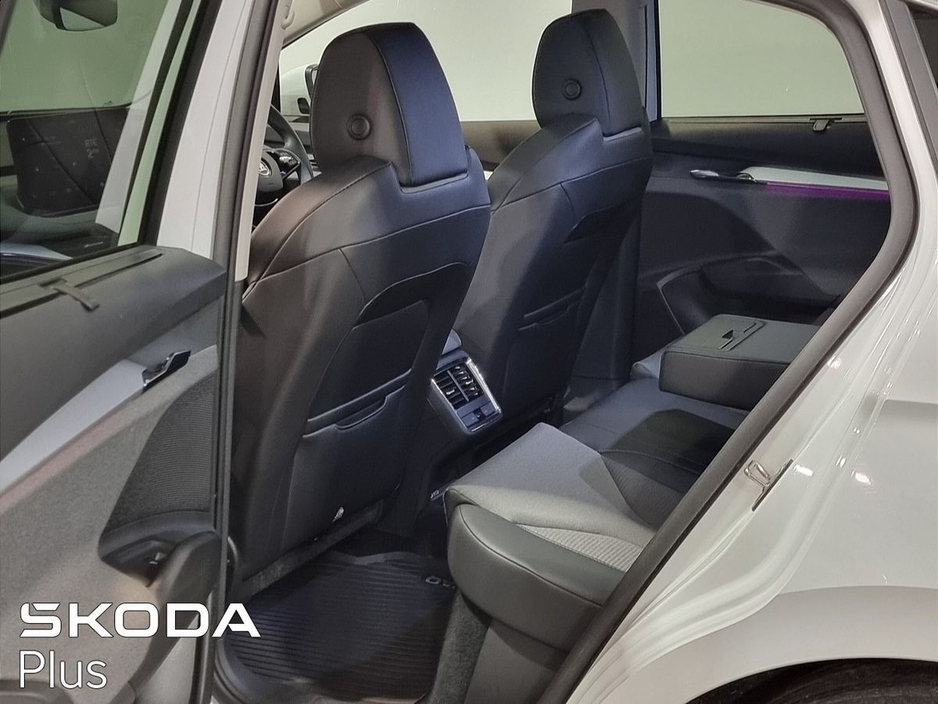 2023 Skoda Enyaq - image 26