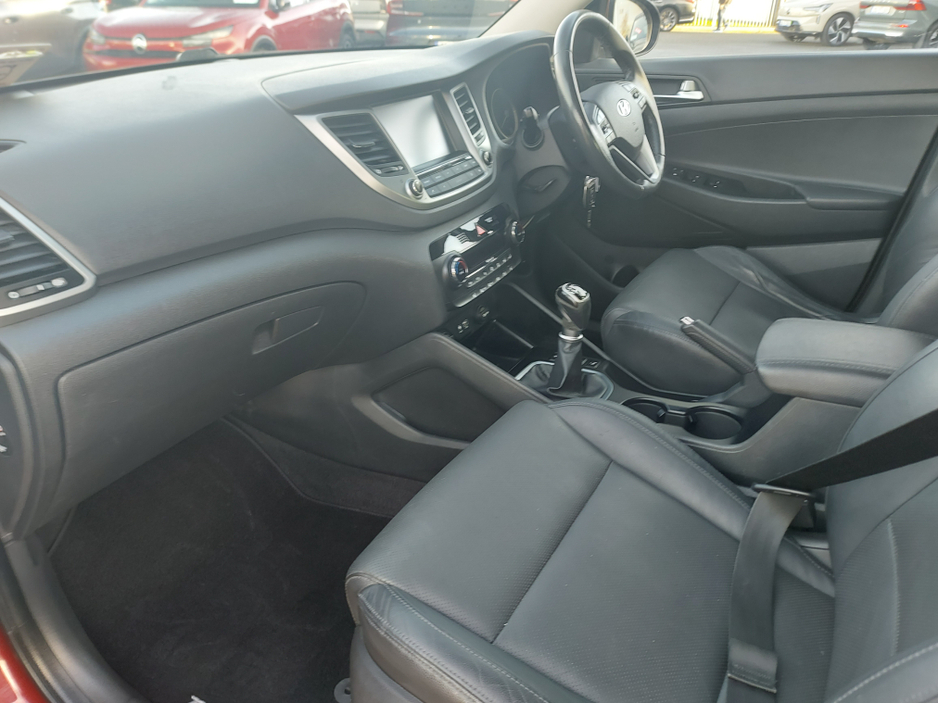 2016 Hyundai Tucson 1.7 PREMIUM BLD 116PS 5 5DR €10,950