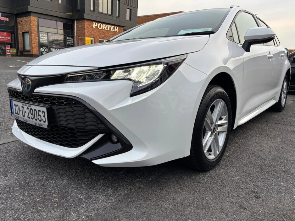2022 Toyota Corolla - image 2