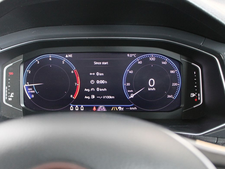 2019 Volkswagen T-Roc - image 16