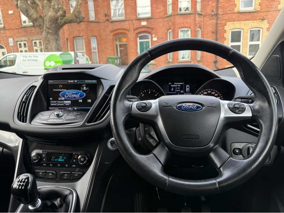 2016 Ford Kuga - image 14