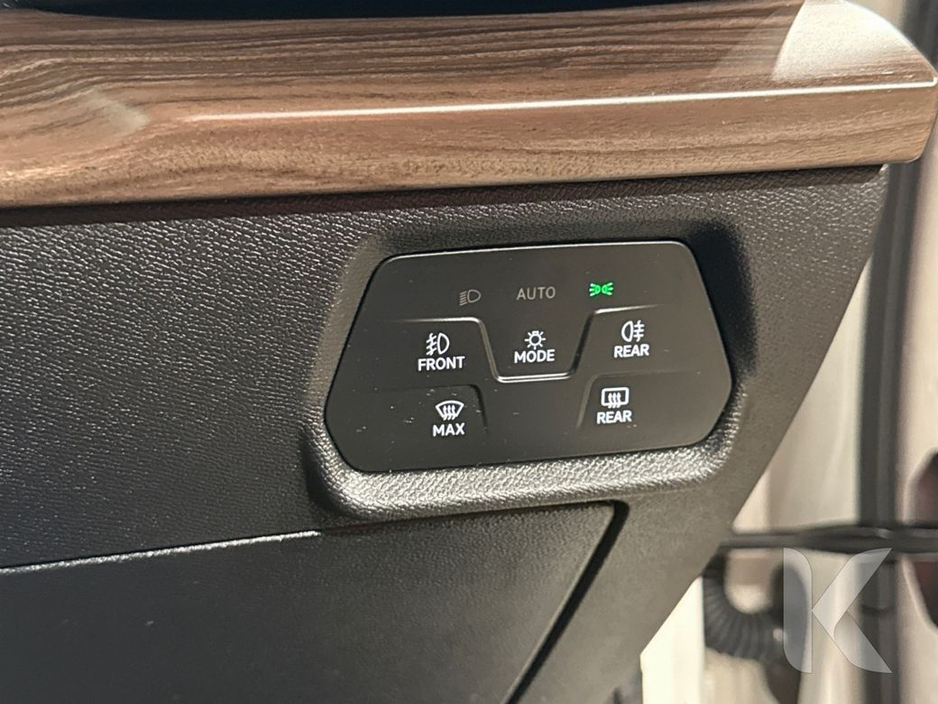 2021 SEAT Leon MANUAL 1.0TSI - REVERSE CAMERA - CRUISE CONTROL - A/C HEATING CONTROLS €19,950