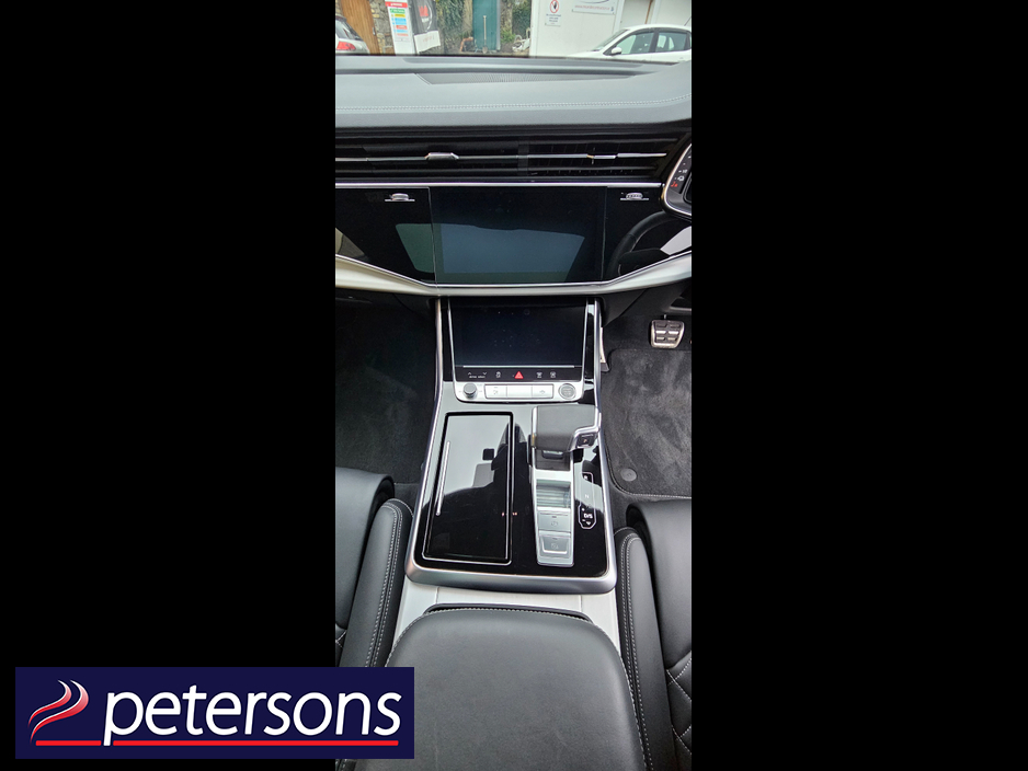 2025 Audi Q8 490PS QUATTRO S-LINE AUTOMATIC - PANORAMIC ROOF €104,950