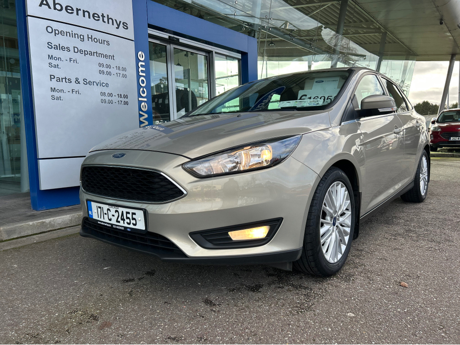 2017 Ford Focus - image 8