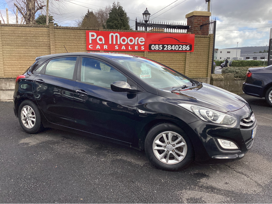 2013 Hyundai i30 - image 2