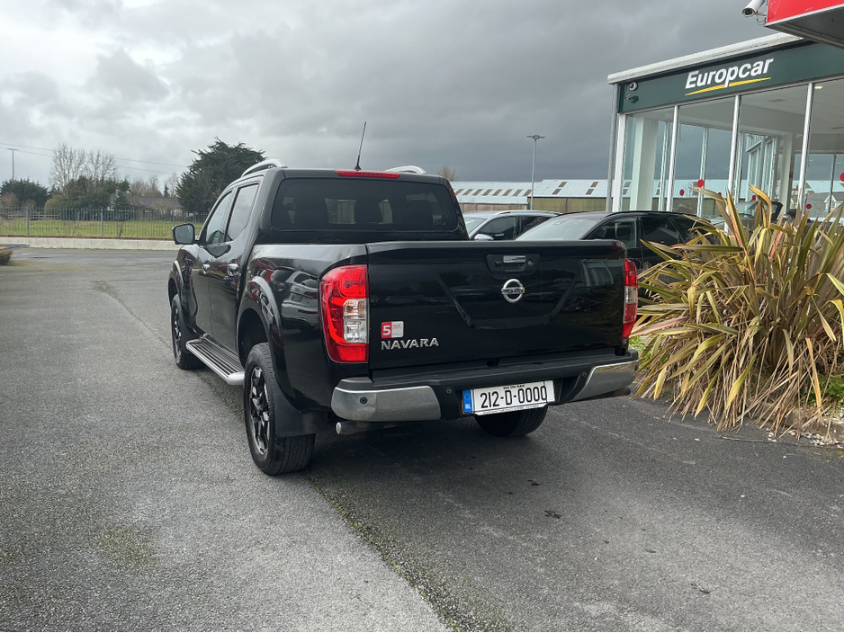 2021 Nissan Navara - image 6
