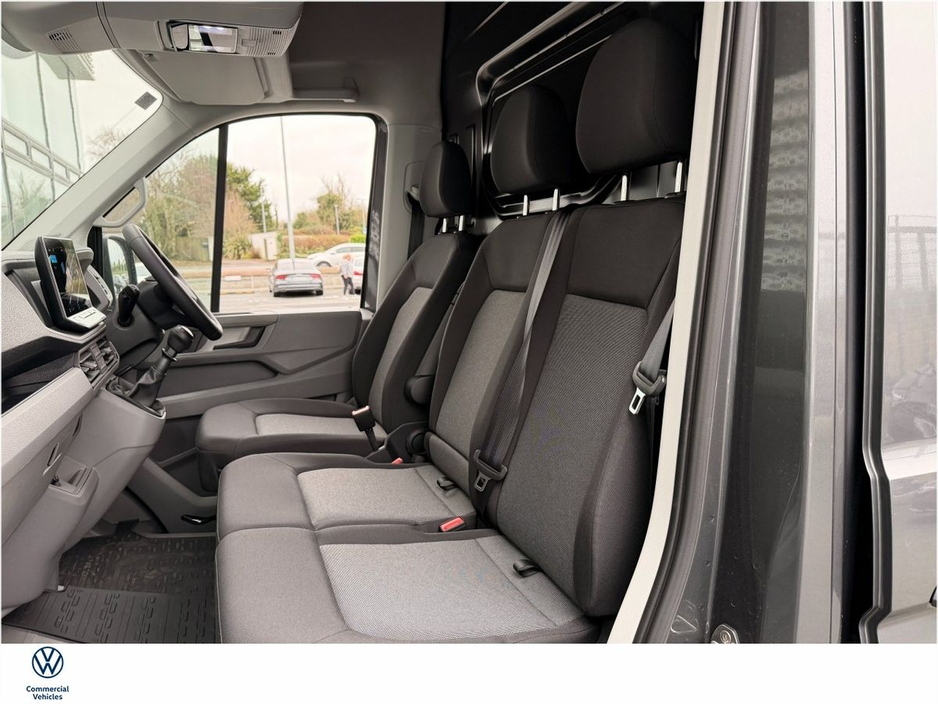 2026 Volkswagen Crafter - image 4