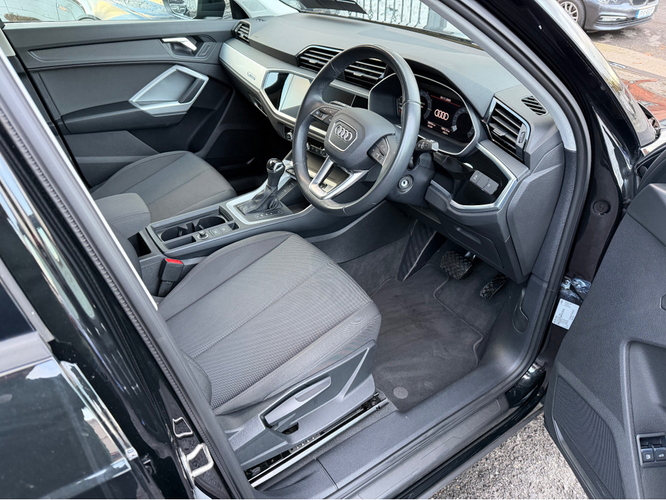 2022 Audi Q3 TECHNIK 45 TFSI E HYBRID//REVERSE CAMERA//IMMACULATE CONDITION//FINANCE PACKAGES//SIMI AND AA DEALER €34,900