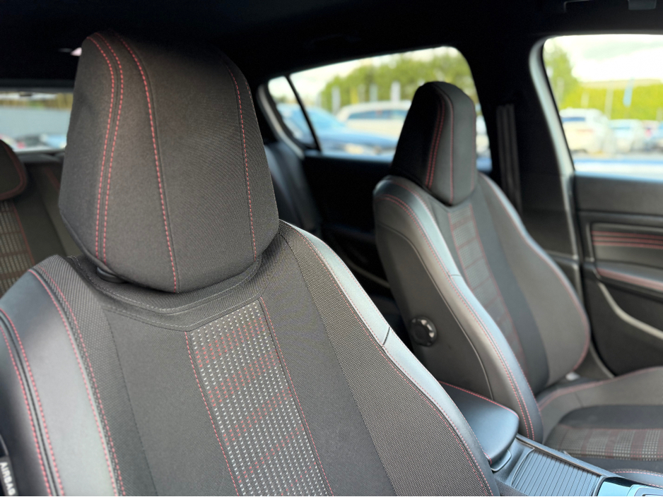 2019 Peugeot 308 - image 14