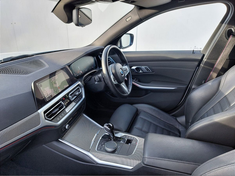 2022 BMW 3 Series 330d M Sport Saloon €49,995