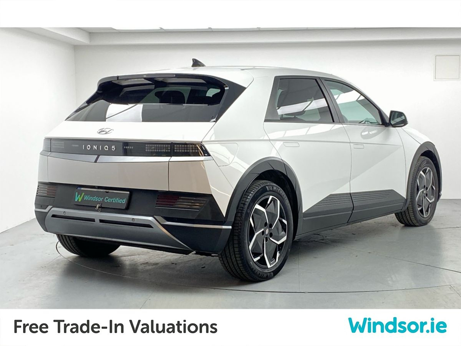 2023 Hyundai Ioniq - image 2