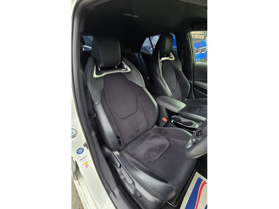 2019 Toyota Corolla - image 9