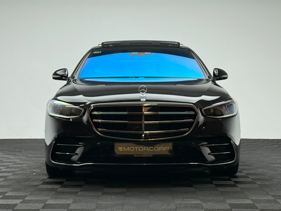 2023 Mercedes-Benz S Class - image 2