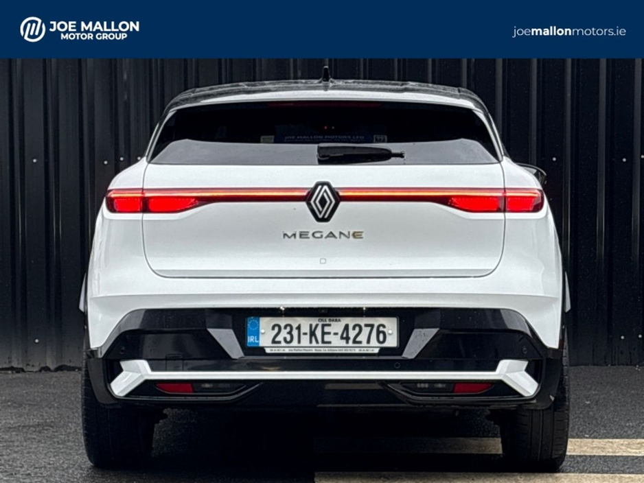 2023 Renault Megane E-Tech EV60 220hp Techno €24,950