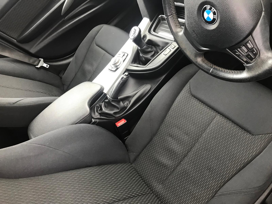 2013 BMW 3 Series - image 6