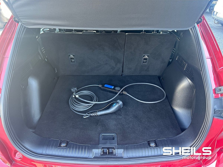 2023 Ford Kuga - image 9