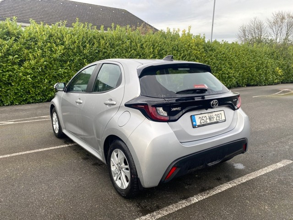 2025 Toyota Yaris - image 14