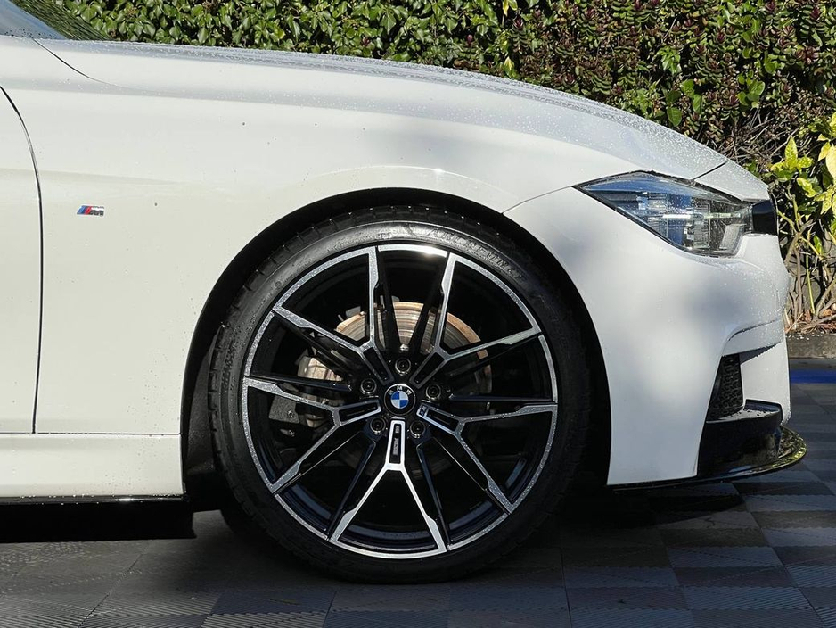 2017 BMW 3 Series 320d M-SPORT COMPETITION // FULL SERVICE HISTORY // NEW 20" M3 ALLOYS // LEATHER HEATED M-SPORT SEATS // REVERSE CAMERA €23,900