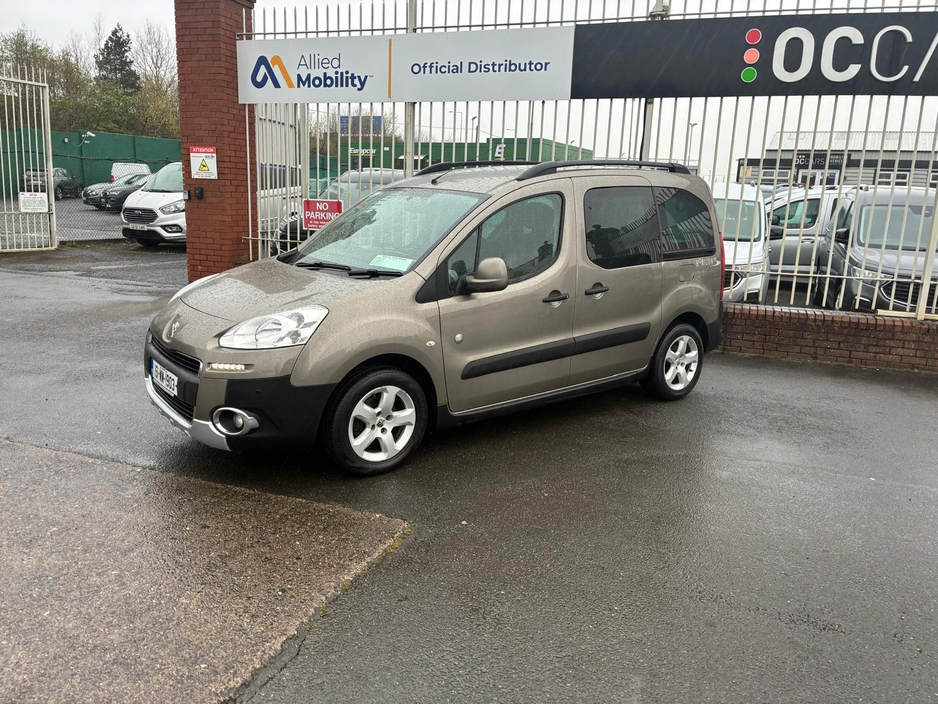 2015 Peugeot Partner - image 3