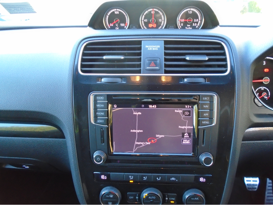 2017 Volkswagen Scirocco - image 25