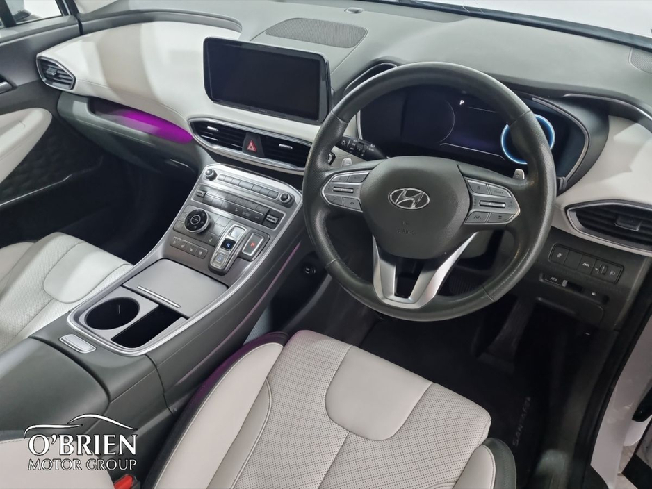 2022 Hyundai Santa Fe - image 6