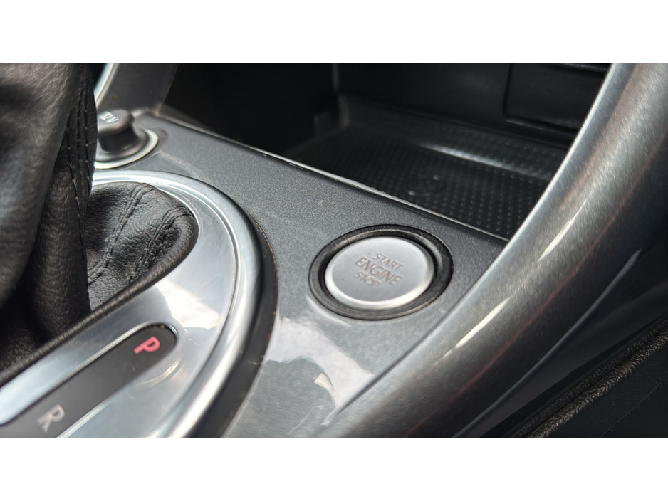 2017 Volkswagen Beetle - image 20