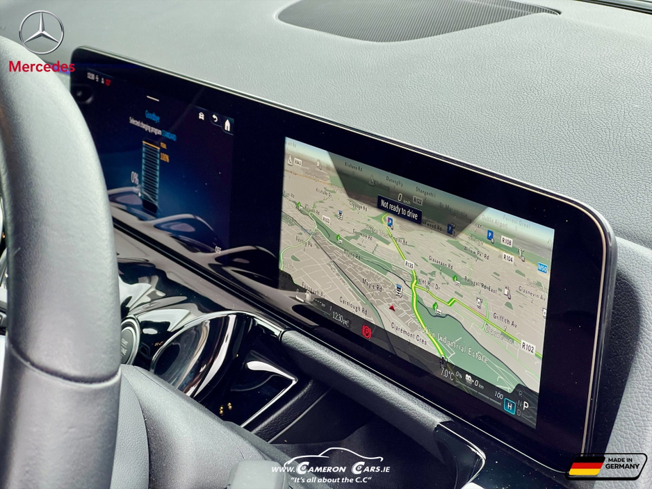 2025 Mercedes-Benz GLA Class - image 28