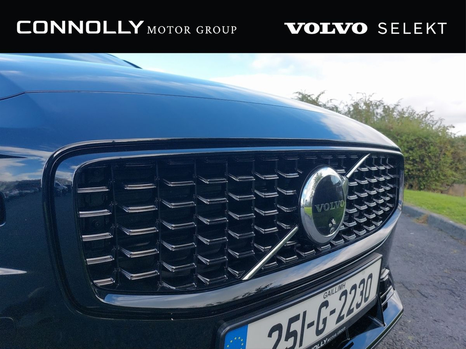 2025 Volvo V60 - image 20