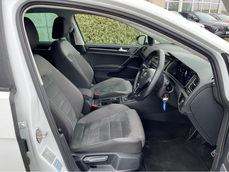 2018 Volkswagen Golf - image 10