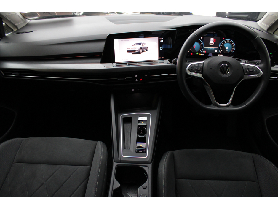 2021 Volkswagen Golf 1.5 TSI MHEV STYLE EDITION 150HP 5DR HATCHBACK AUTOMATIC // 1 OWNER CAR WITH ONLY 37,202 KM'S // WELL WORTH VIEWING // BUY WITH CONFIDENCE AA AND SIMI APPROVED DEALER 2026 // FINANCE ARRANGED // €25,950