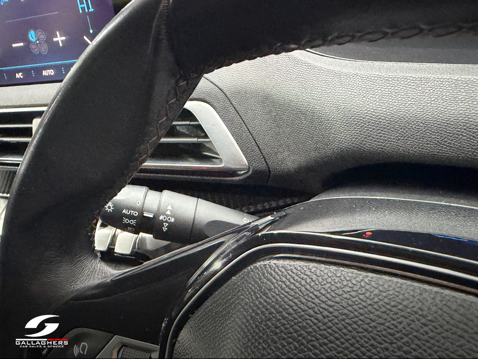 2017 Peugeot 3008 - image 16