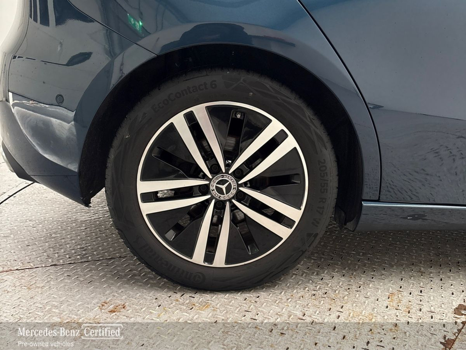 2022 Mercedes-Benz A Class A180d A/T Progressive €335pm €33,900