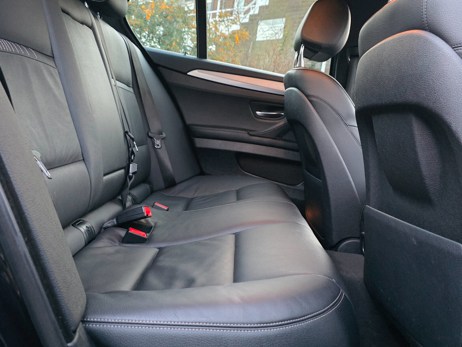 2014 BMW 5 Series - image 20