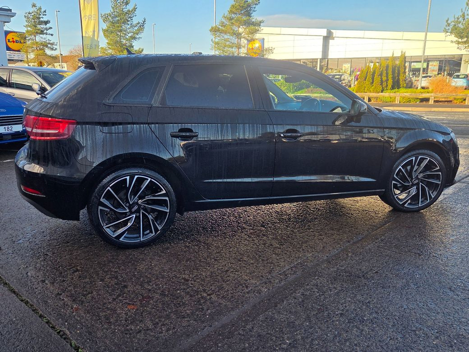 2017 Audi A3 - image 5