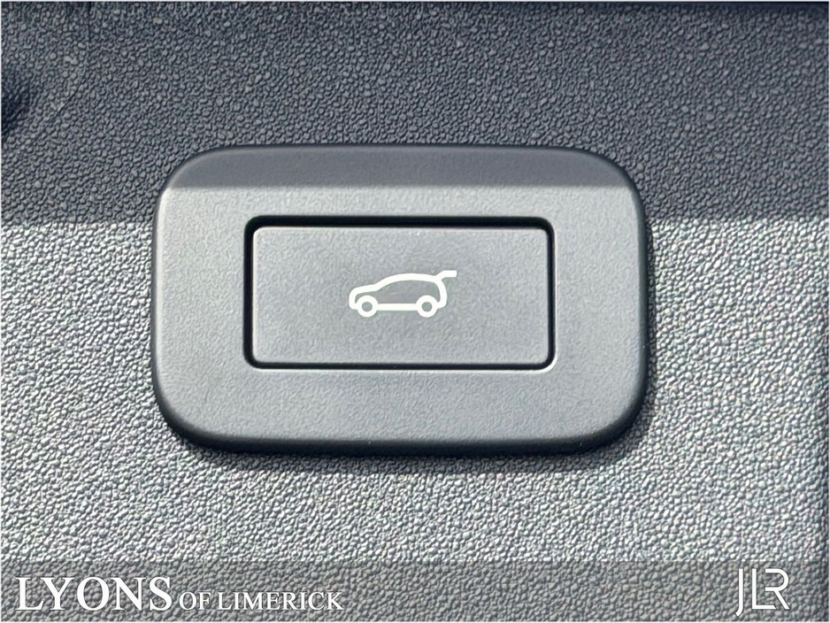 2025 Land Rover Discovery Sport - image 15