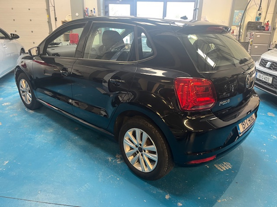 2015 Volkswagen Polo - image 4