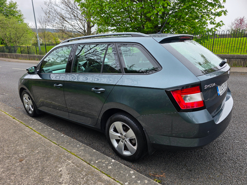 2017 Skoda Fabia - image 5