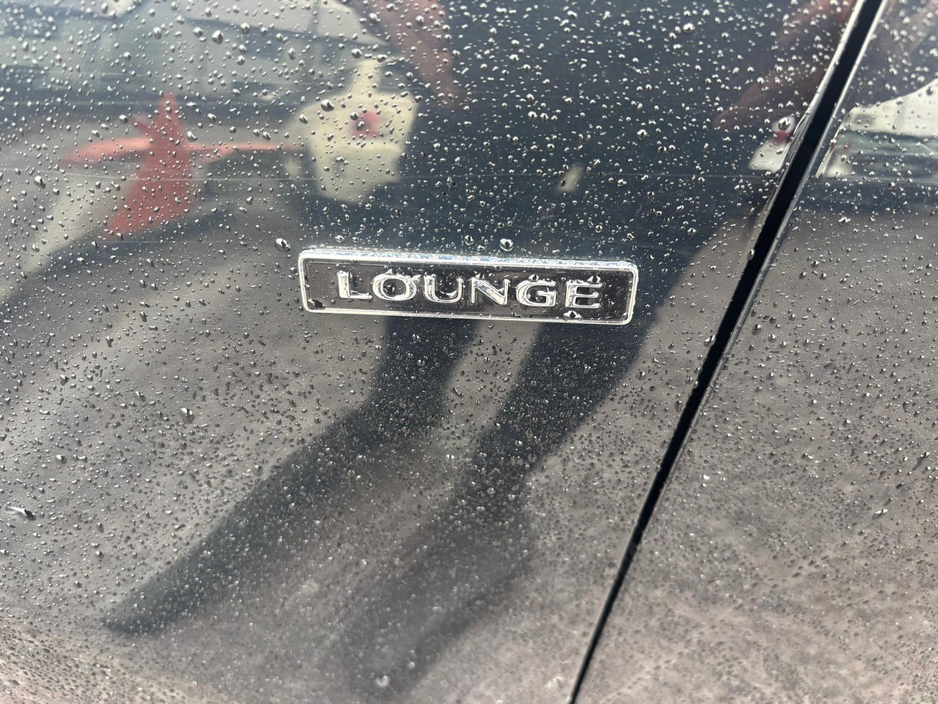 2016 Volkswagen Polo - image 4