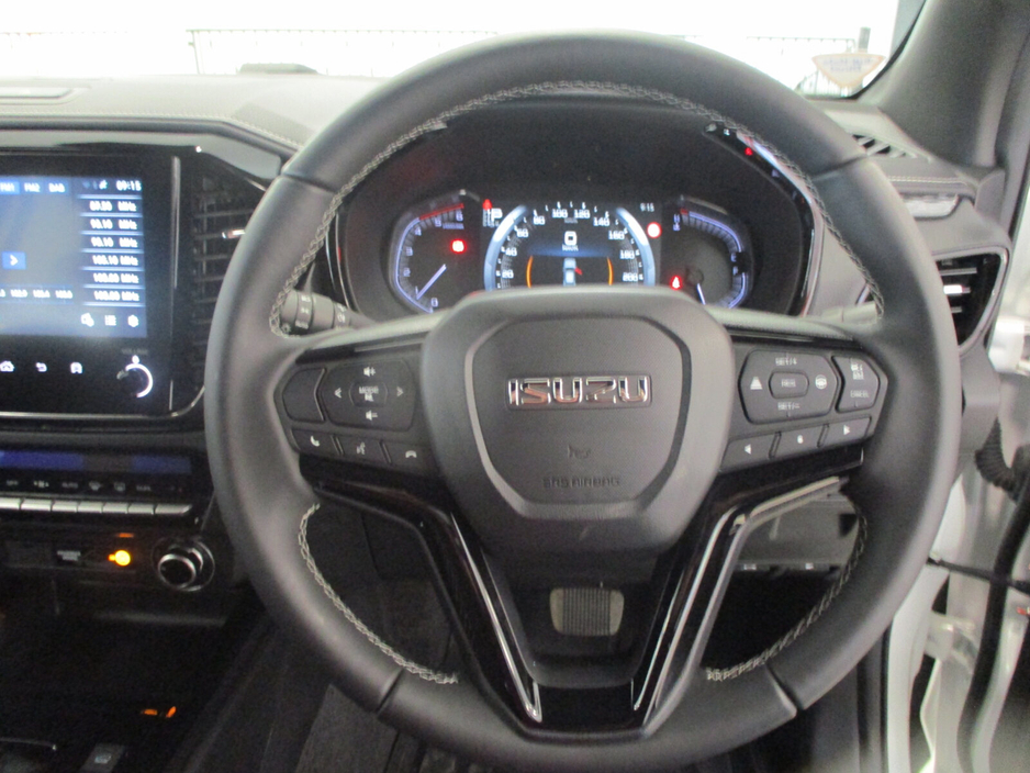 2026 Isuzu D-MAX - image 26