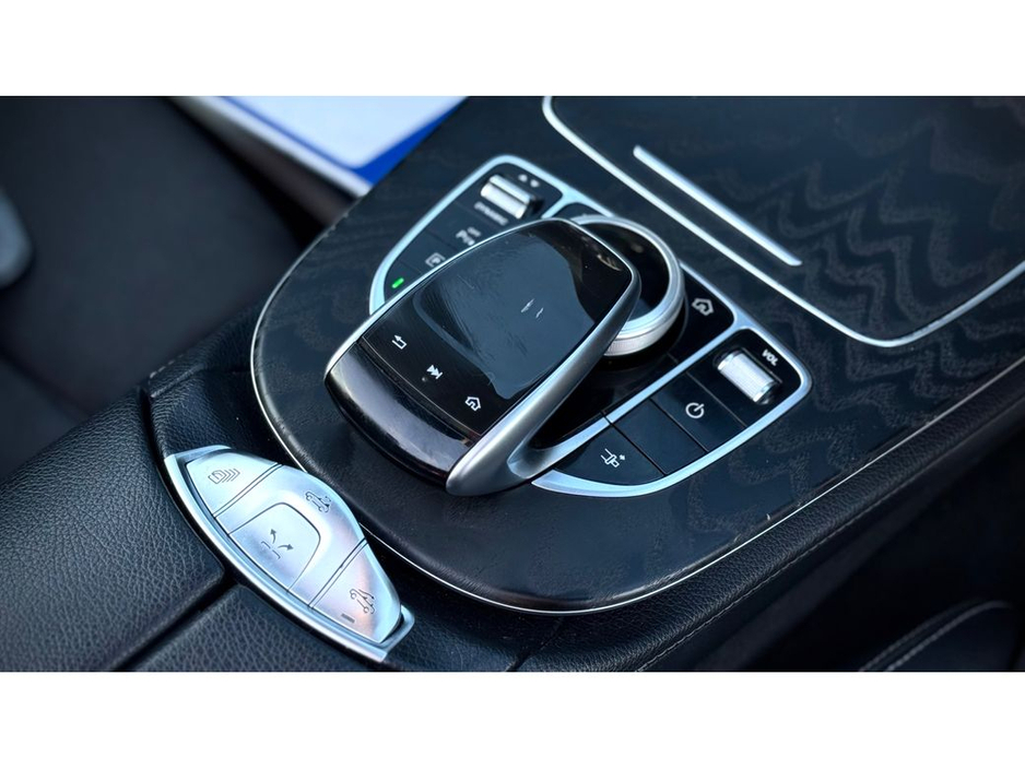 2019 Mercedes-Benz E Class - image 11