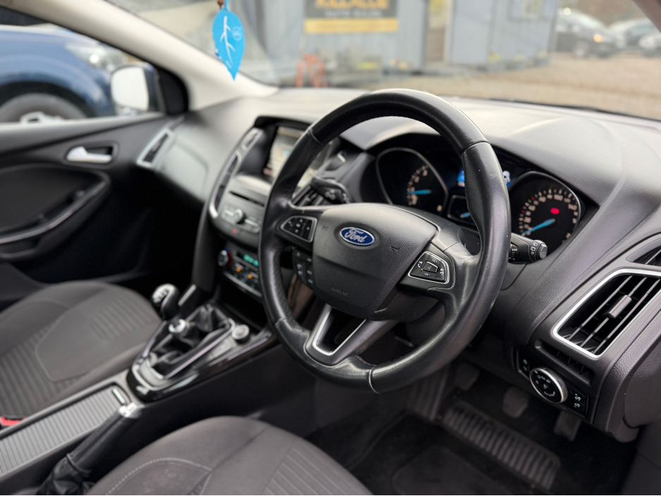 2015 Ford Focus TITANIUM 1.0 ECOBOOST 12 125PS 4DR