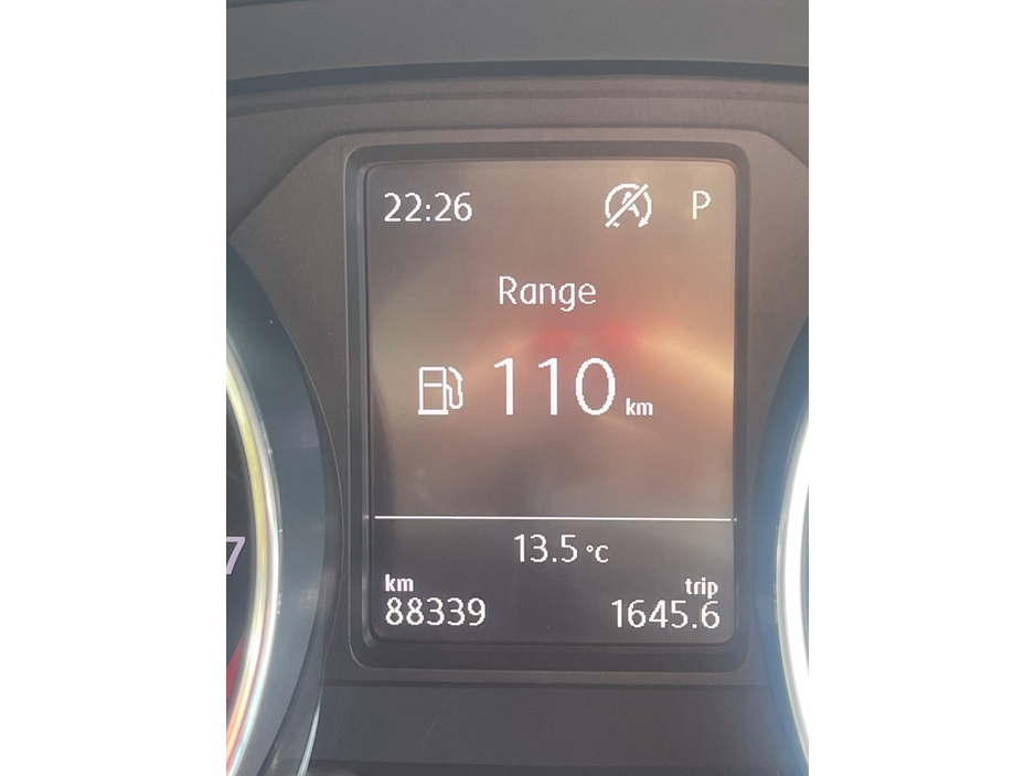 2016 Volkswagen Polo - image 12