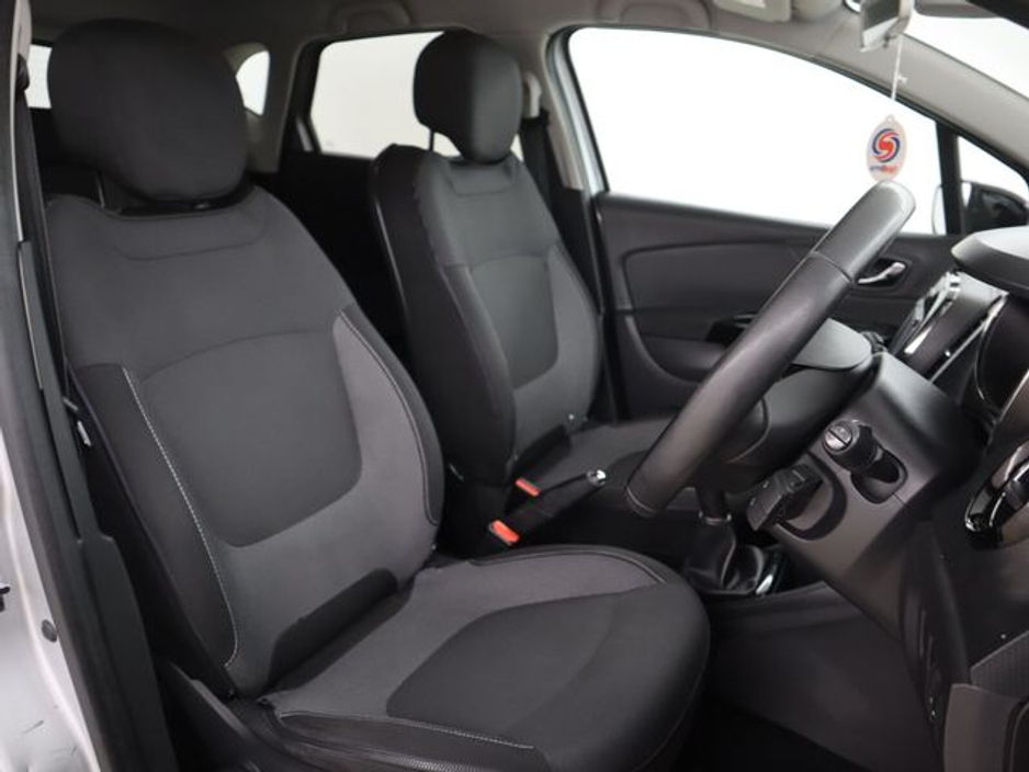 2015 Renault Captur - image 10