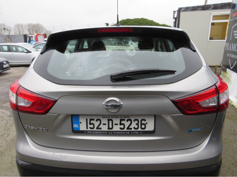 2015 Nissan Qashqai - image 8