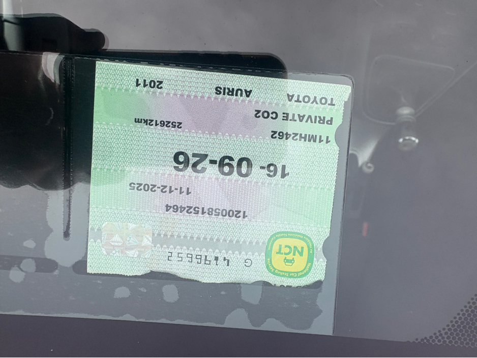 2011 Toyota Auris - image 7