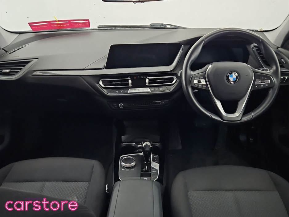 2020 BMW 1 Series - image 11