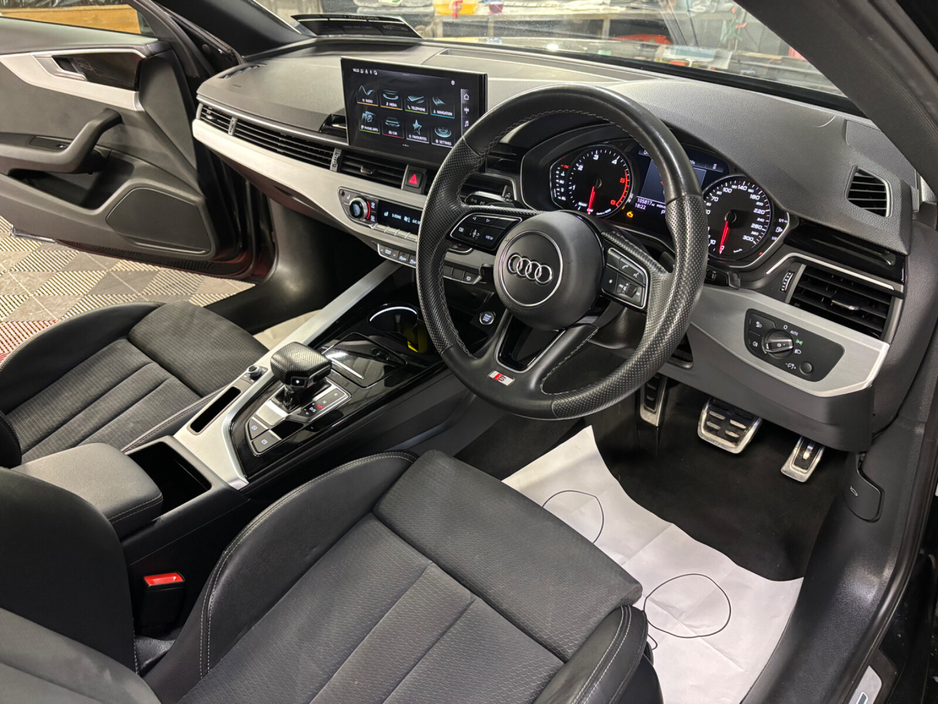 2022 Audi A4 - image 8